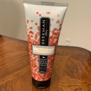 ⭐️Beekman 1802 Honey & Orange Blossom Hand Cream